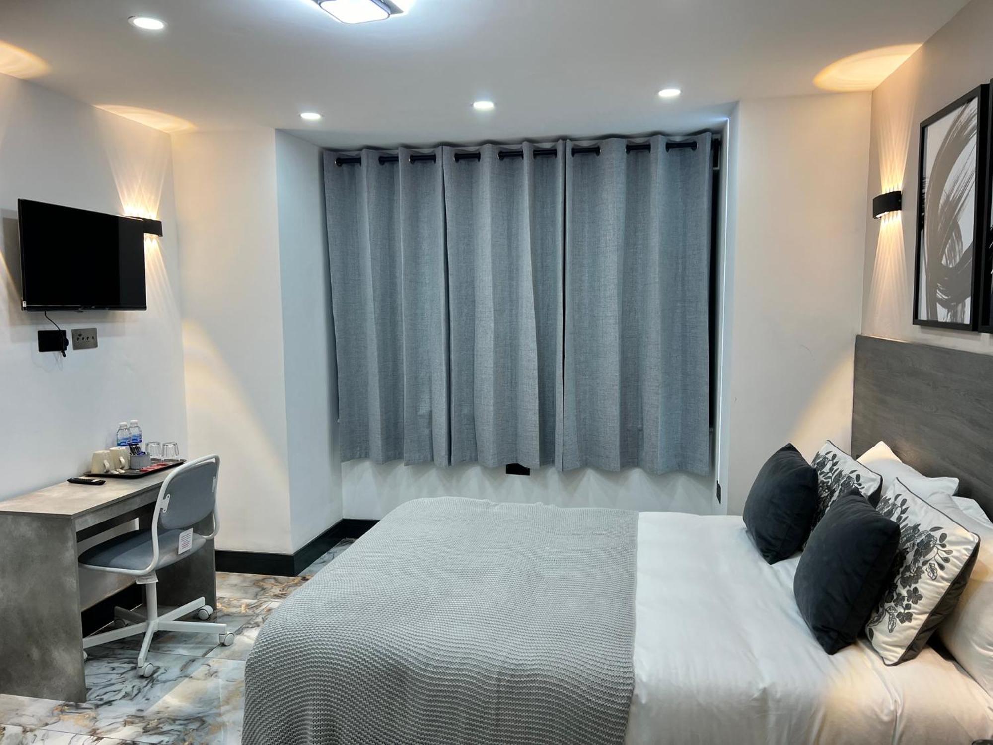Thandi House Heathrow Airport Ashford  Luaran gambar