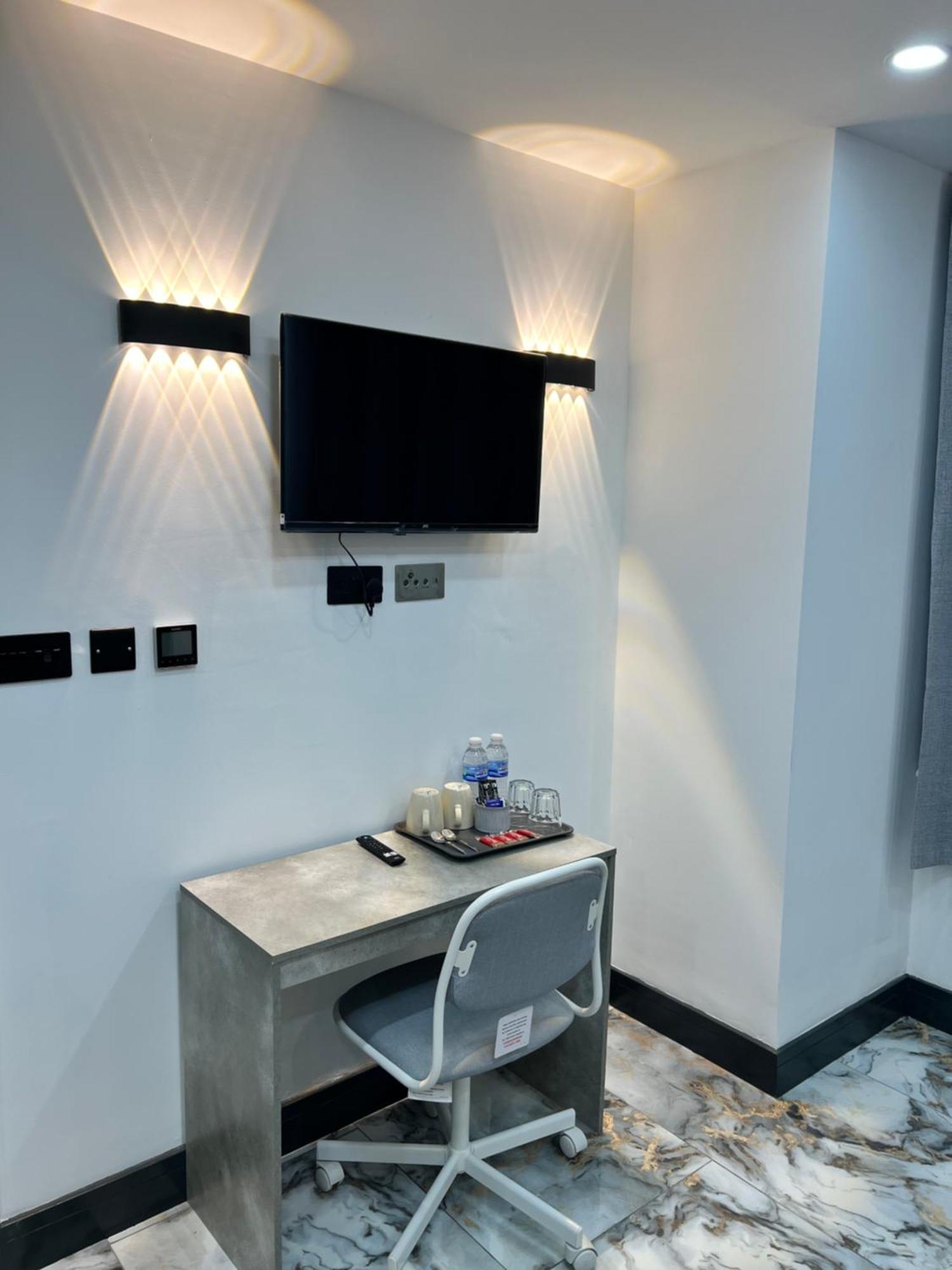 Thandi House Heathrow Airport Ashford  Luaran gambar