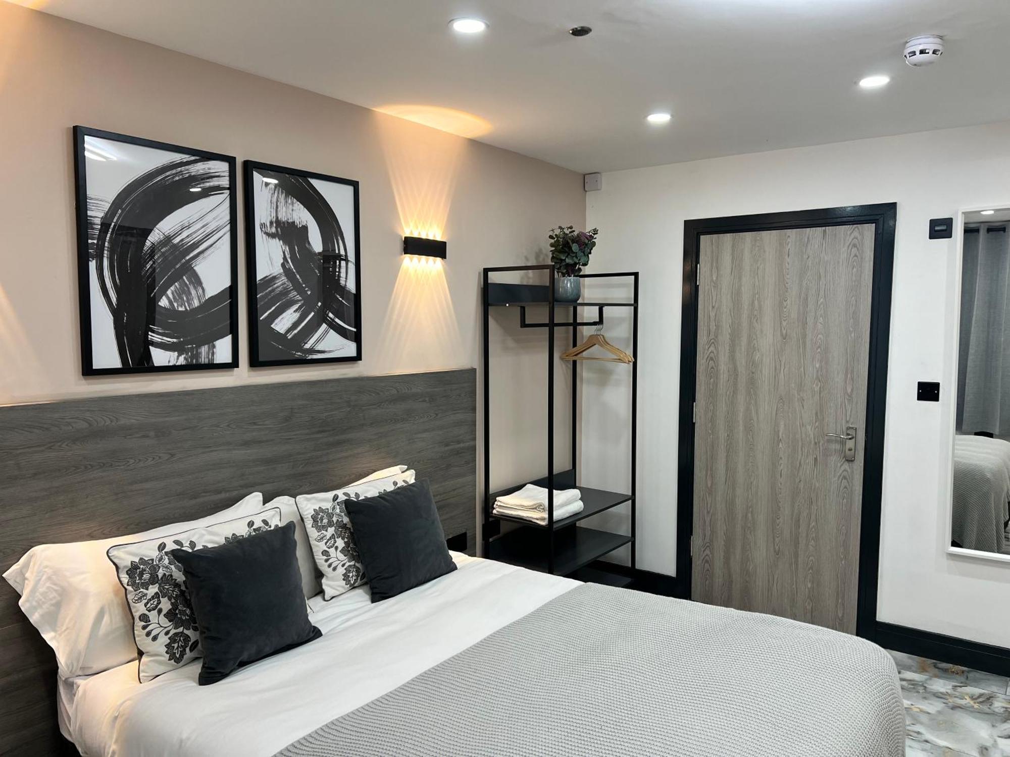 Thandi House Heathrow Airport Ashford  Luaran gambar
